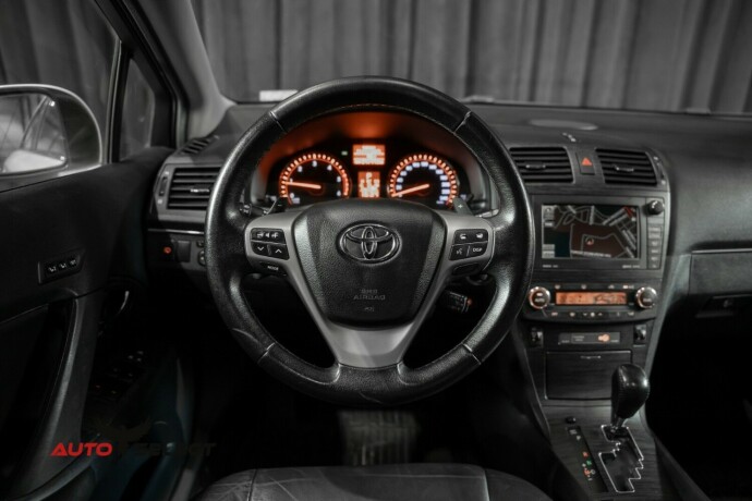 toyota-avensis-diesel-2009-big-27