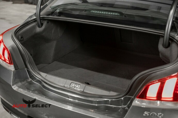 peugeot-508-diesel-2015-big-10