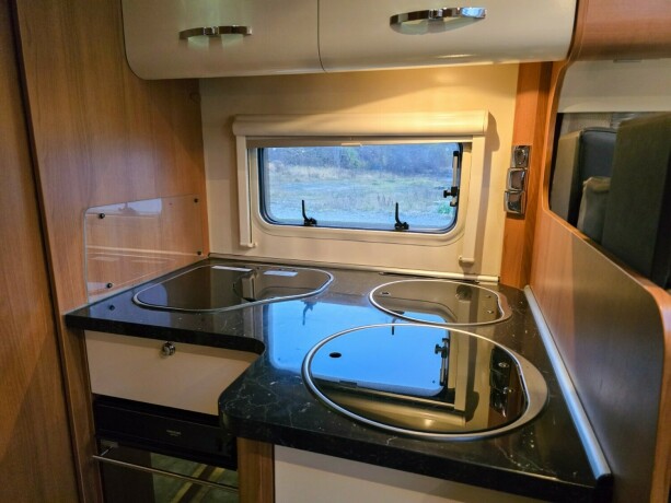 lmc-liberty-i-730-fukt-og-gasstest-diesel-2011-big-30