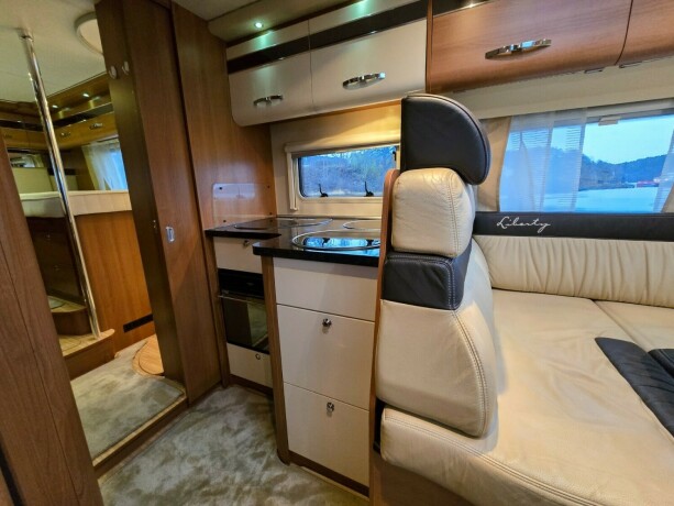 lmc-liberty-i-730-fukt-og-gasstest-diesel-2011-big-27