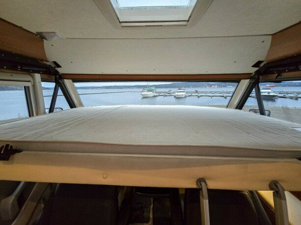 lmc-liberty-i-730-fukt-og-gasstest-diesel-2011-big-79