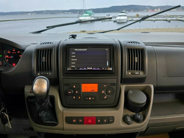 lmc-liberty-i-730-fukt-og-gasstest-diesel-2011-big-13