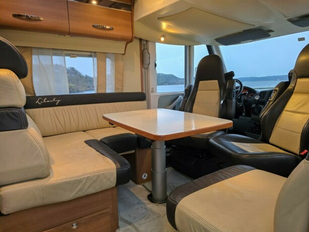 lmc-liberty-i-730-fukt-og-gasstest-diesel-2011-big-19