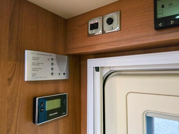 lmc-liberty-i-730-fukt-og-gasstest-diesel-2011-big-71