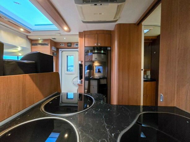 lmc-liberty-i-730-fukt-og-gasstest-diesel-2011-big-36