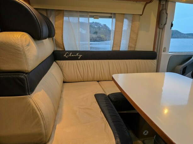 lmc-liberty-i-730-fukt-og-gasstest-diesel-2011-big-18