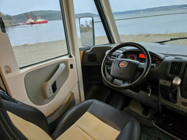 lmc-liberty-i-730-fukt-og-gasstest-diesel-2011-big-10