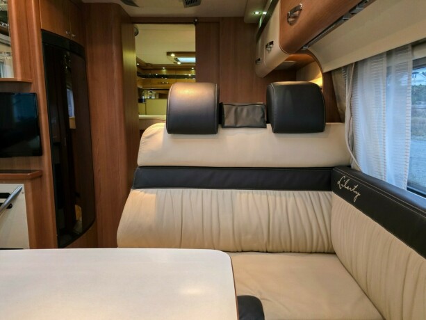 lmc-liberty-i-730-fukt-og-gasstest-diesel-2011-big-61