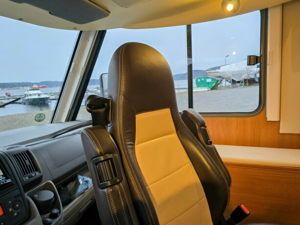 lmc-liberty-i-730-fukt-og-gasstest-diesel-2011-big-64