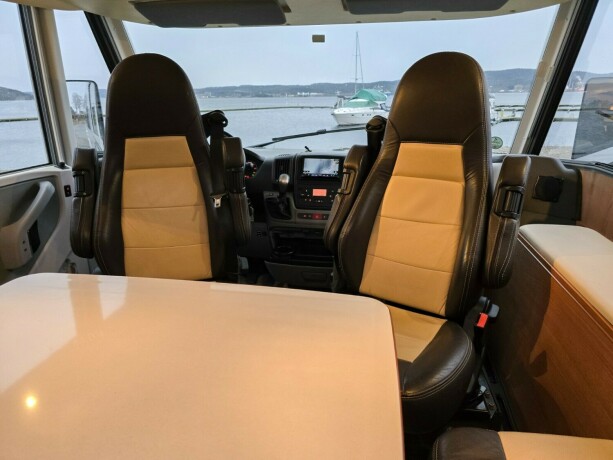 lmc-liberty-i-730-fukt-og-gasstest-diesel-2011-big-25