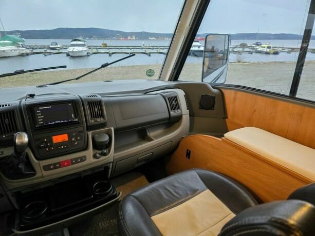 lmc-liberty-i-730-fukt-og-gasstest-diesel-2011-big-12