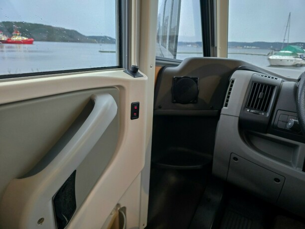 lmc-liberty-i-730-fukt-og-gasstest-diesel-2011-big-11