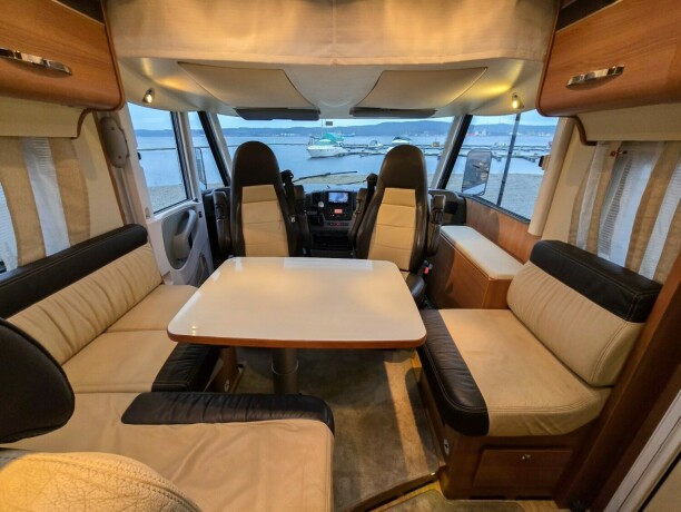 lmc-liberty-i-730-fukt-og-gasstest-diesel-2011-big-20