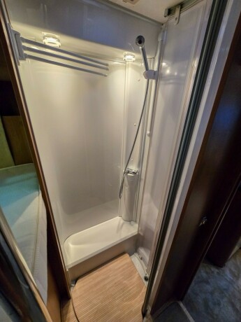 lmc-liberty-i-730-fukt-og-gasstest-diesel-2011-big-48