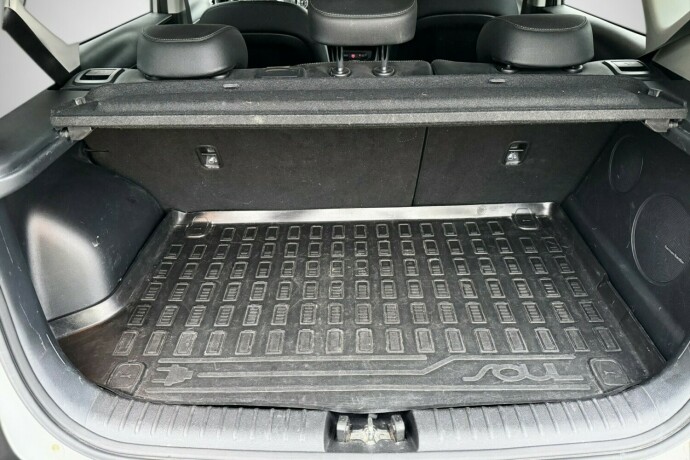 kia-e-soul-elektrisitet-2020-big-38