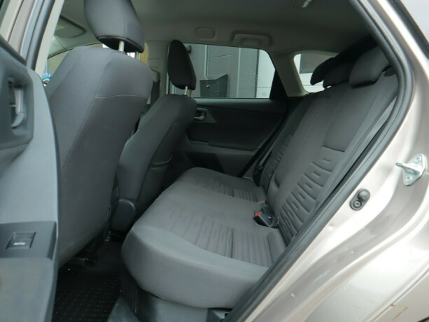 toyota-auris-elektrisitetbensin-2015-big-11