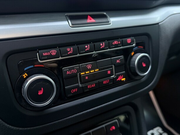 volkswagen-sharan-diesel-2012-big-22