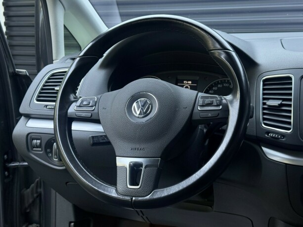 volkswagen-sharan-diesel-2012-big-12