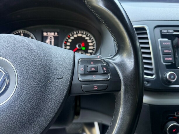 volkswagen-sharan-diesel-2012-big-15