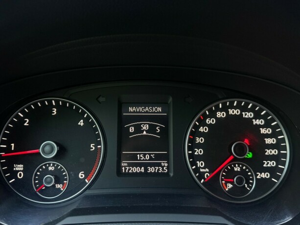 volkswagen-sharan-diesel-2012-big-17