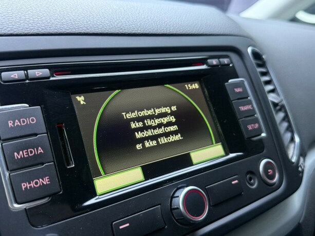 volkswagen-sharan-diesel-2012-big-20