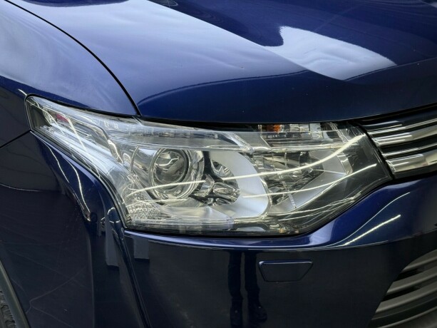 mitsubishi-outlander-elektrisitetbensin-2015-big-4