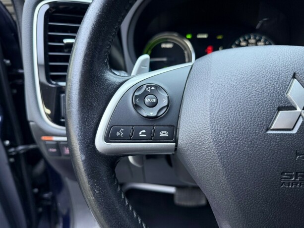 mitsubishi-outlander-elektrisitetbensin-2015-big-14