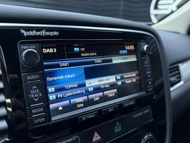 mitsubishi-outlander-elektrisitetbensin-2015-big-20