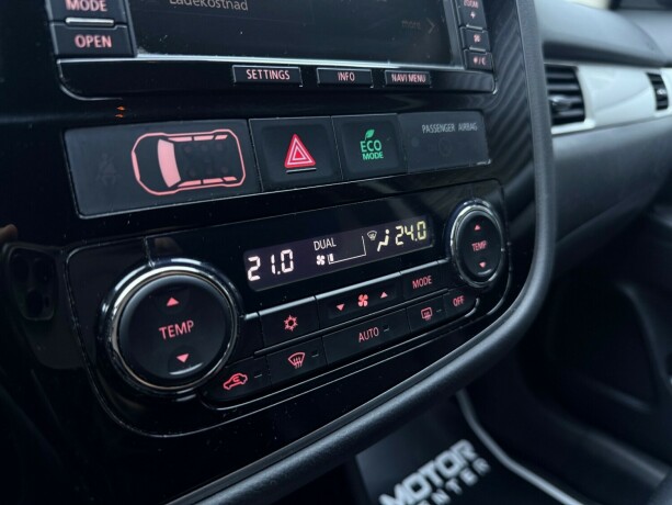 mitsubishi-outlander-elektrisitetbensin-2015-big-22