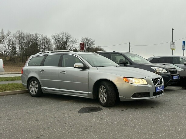 volvo-v70-diesel-2011-big-2