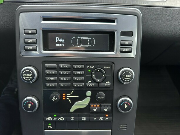 volvo-v70-diesel-2011-big-12