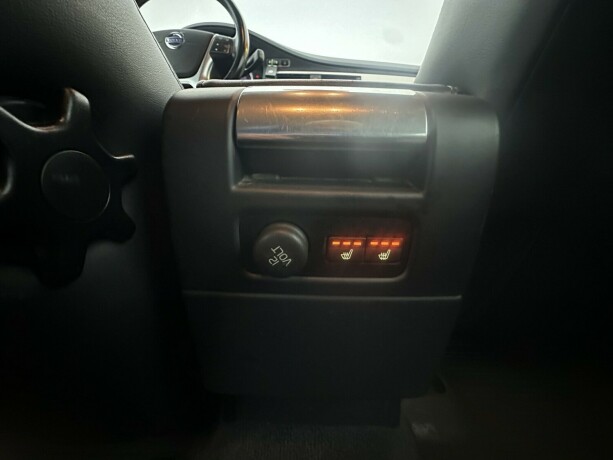 volvo-v70-diesel-2011-big-6