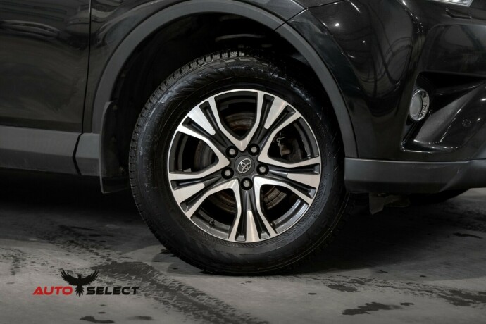 toyota-rav4-elektrisitetbensin-2017-big-2