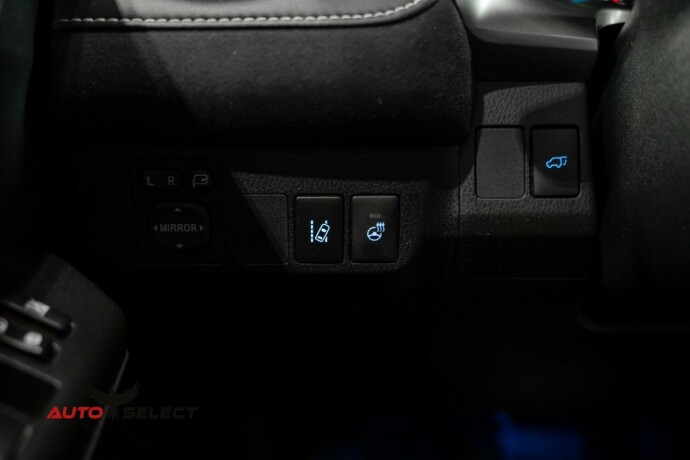 toyota-rav4-elektrisitetbensin-2017-big-25