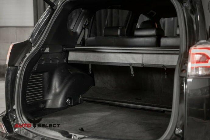 toyota-rav4-elektrisitetbensin-2017-big-10