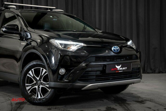 toyota-rav4-elektrisitetbensin-2017-big-1