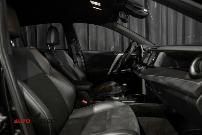 toyota-rav4-elektrisitetbensin-2017-big-18