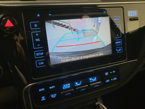 toyota-auris-elektrisitetbensin-2016-big-16