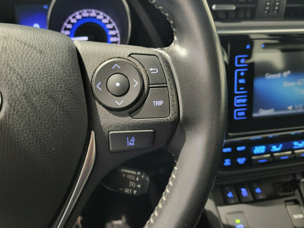 toyota-auris-elektrisitetbensin-2016-big-20