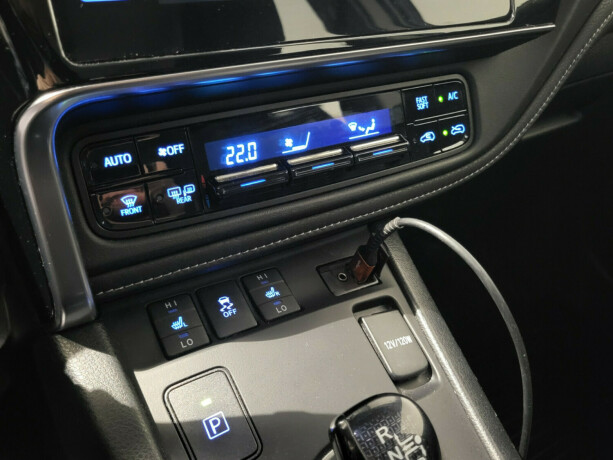 toyota-auris-elektrisitetbensin-2016-big-18