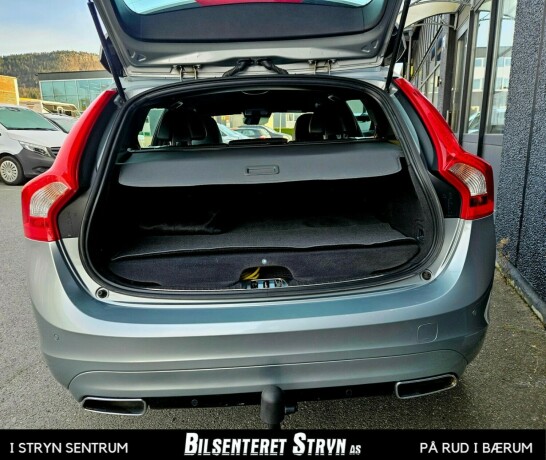 volvo-v60-elektrisitetdiesel-2018-big-8