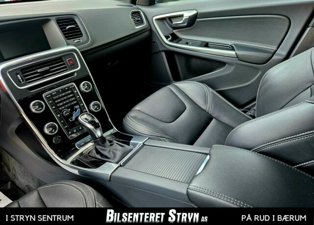 volvo-v60-elektrisitetdiesel-2018-big-12