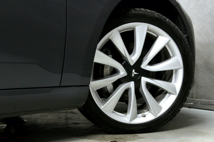 tesla-model-3-elektrisitet-2019-big-22