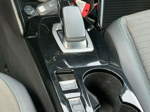 peugeot-e-2008-elektrisitet-2022-big-10