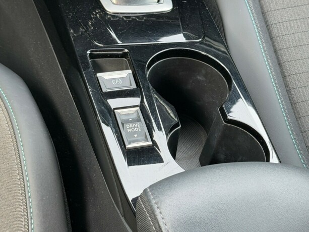 peugeot-e-2008-elektrisitet-2022-big-11