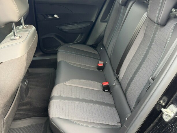 peugeot-e-2008-elektrisitet-2022-big-15