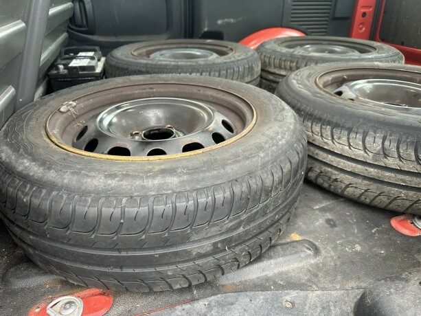 peugeot-partner-diesel-2016-big-12