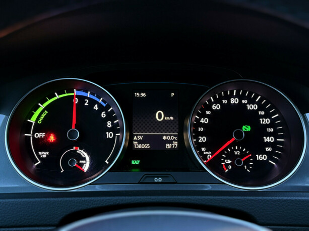 volkswagen-golf-elektrisitet-2016-big-12