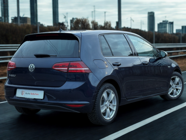 volkswagen-golf-elektrisitet-2016-big-1