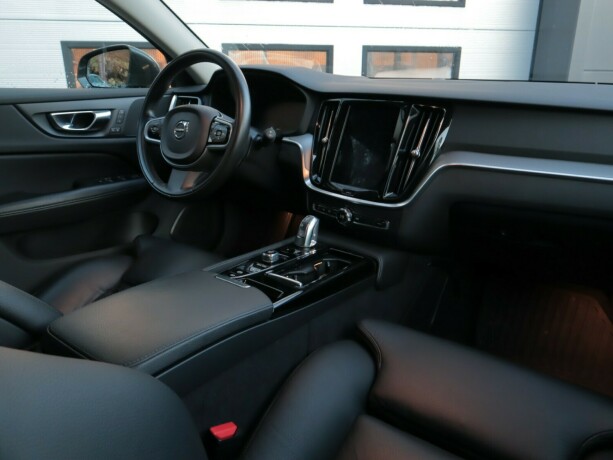 volvo-v60-elektrisitetbensin-2019-big-9